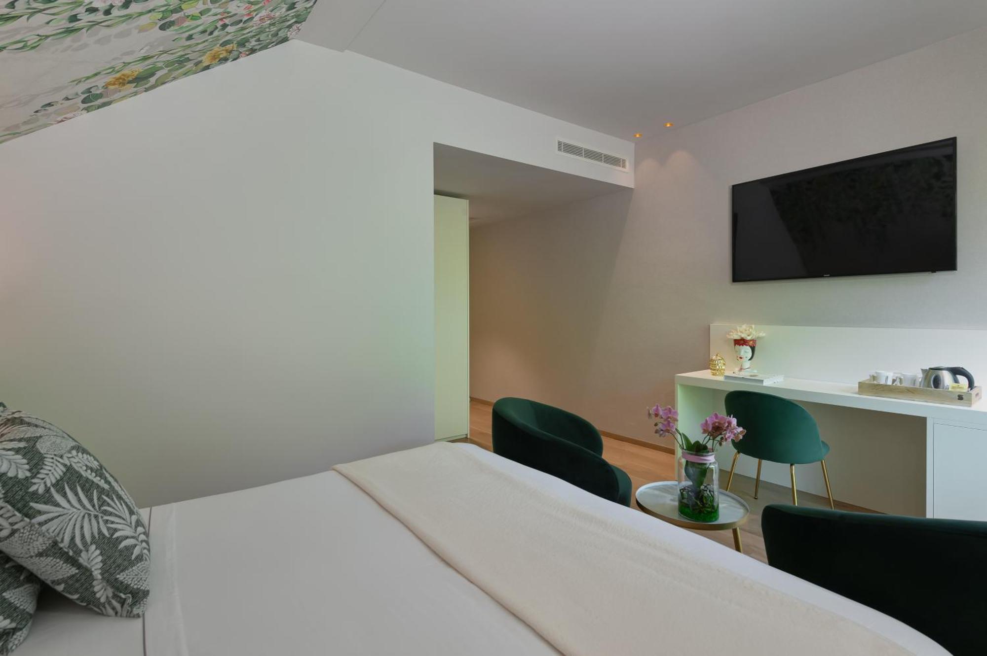 King Room
