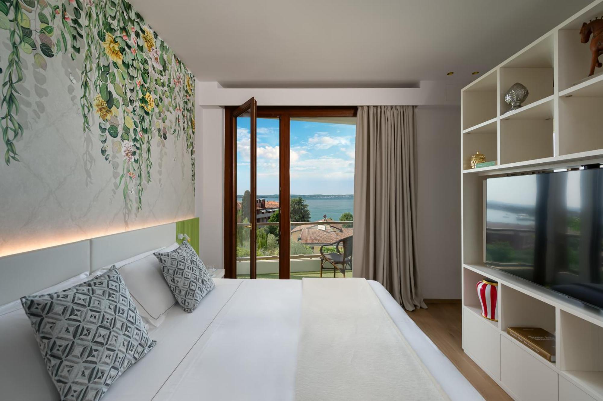 Junior Suite Terrace Lake View