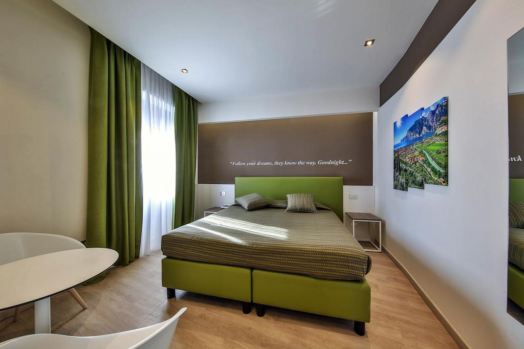 Standard Double or Twin Room Garden View